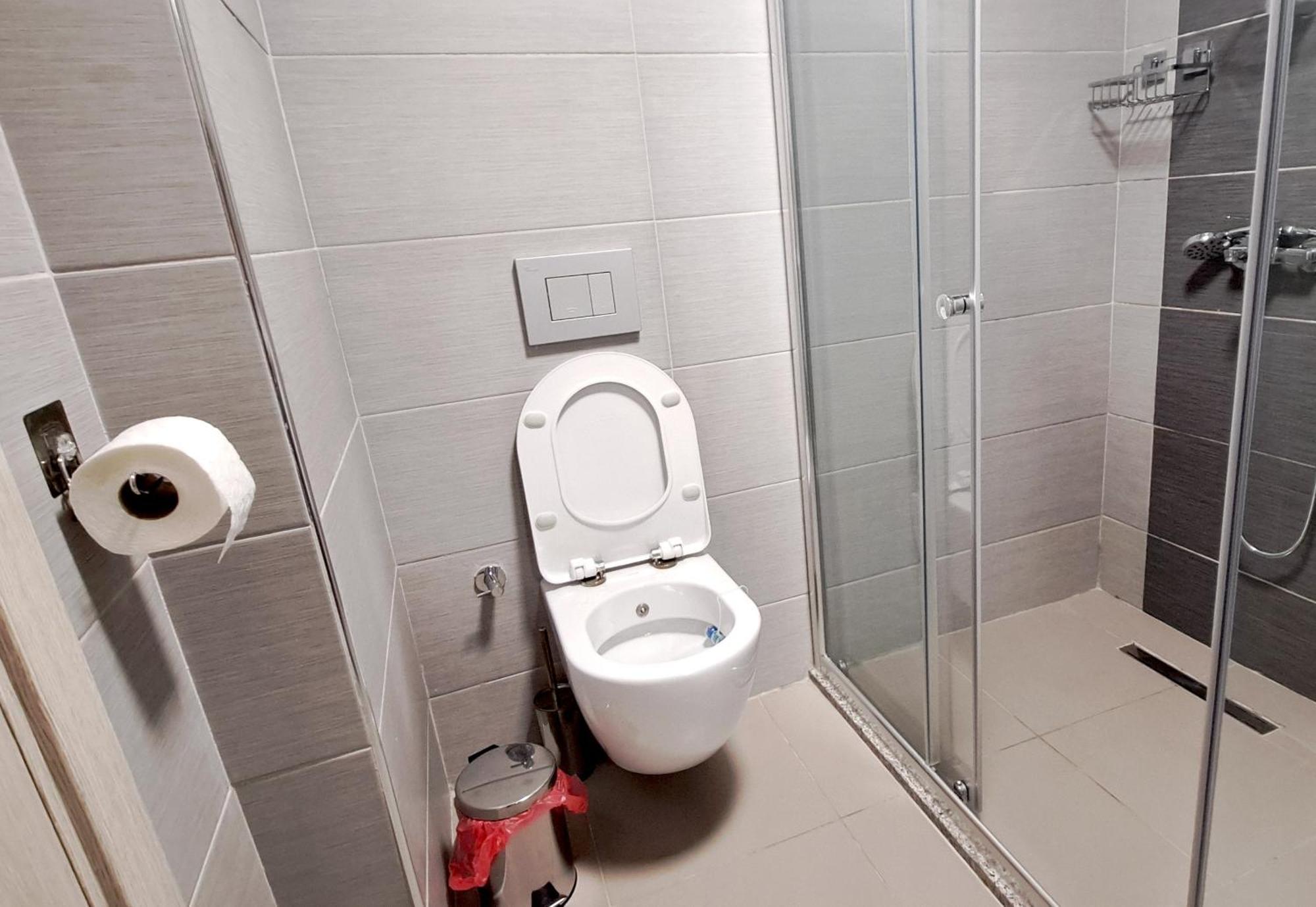 Luxury Condos On 18Th, 3Rd, 5Th Floor With Pool, Fitness, Parking Included Üsküp Dış mekan fotoğraf
