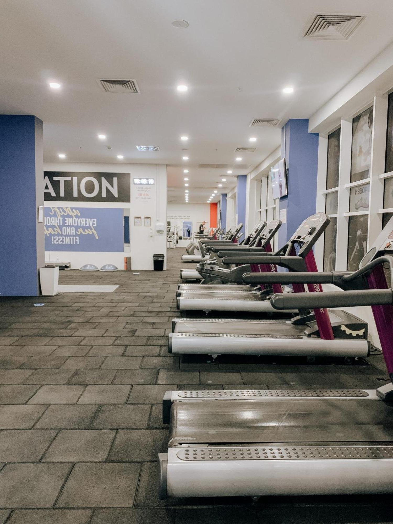 Luxury Condos On 18Th, 3Rd, 5Th Floor With Pool, Fitness, Parking Included Üsküp Dış mekan fotoğraf