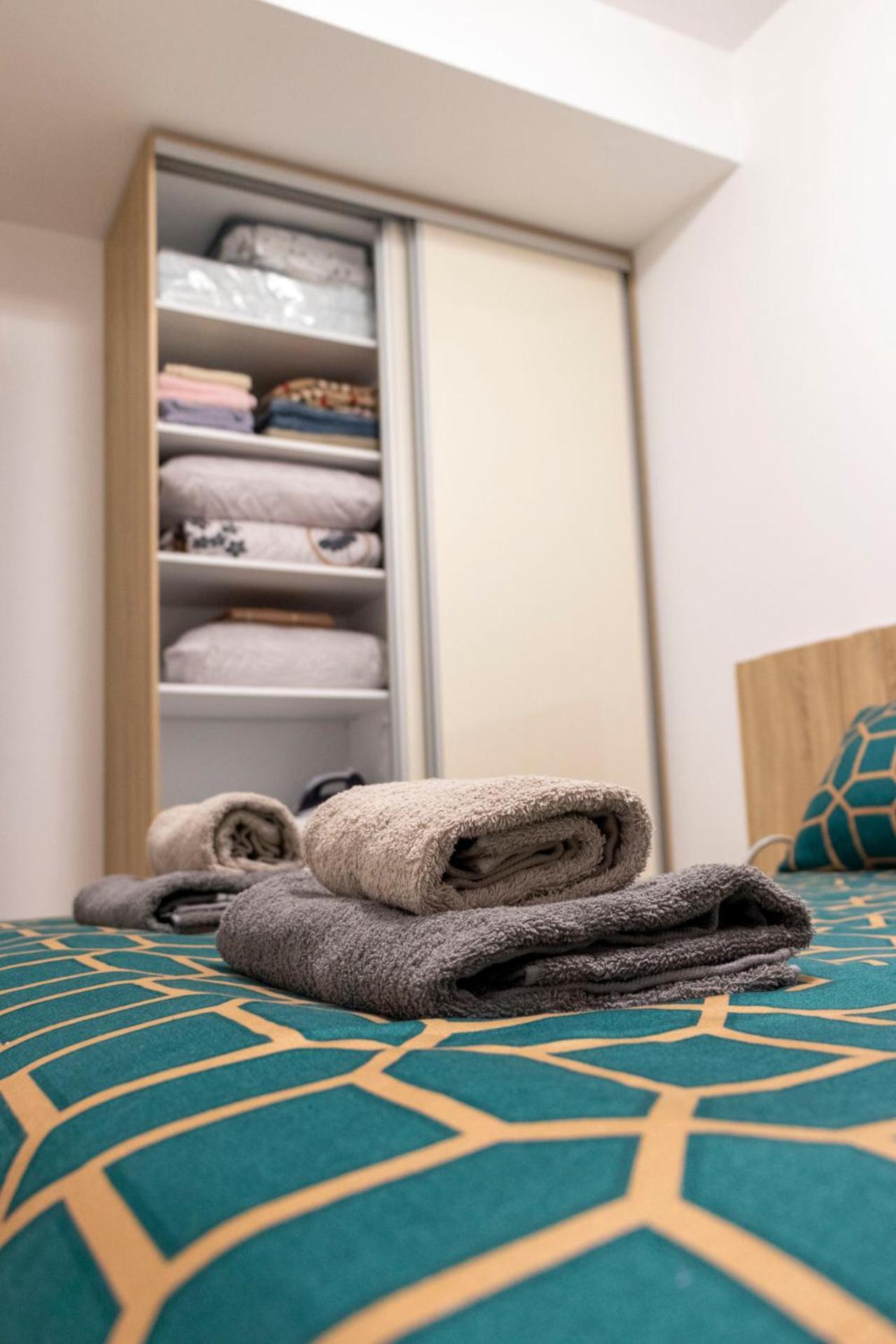 Luxury Condos On 18Th, 3Rd, 5Th Floor With Pool, Fitness, Parking Included Üsküp Dış mekan fotoğraf