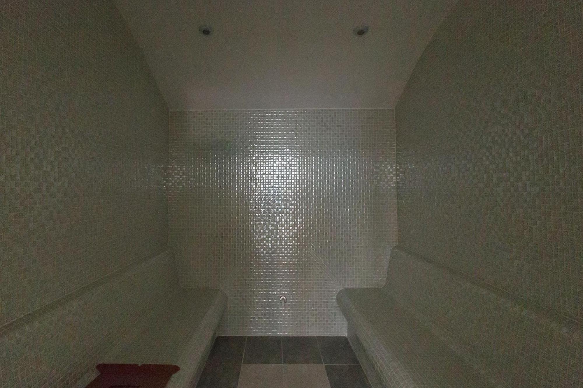 Luxury Condos On 18Th, 3Rd, 5Th Floor With Pool, Fitness, Parking Included Üsküp Dış mekan fotoğraf